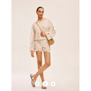 Commense Matching Set: Cream Lace Scallop-Edge High Waist Shorts and Top
